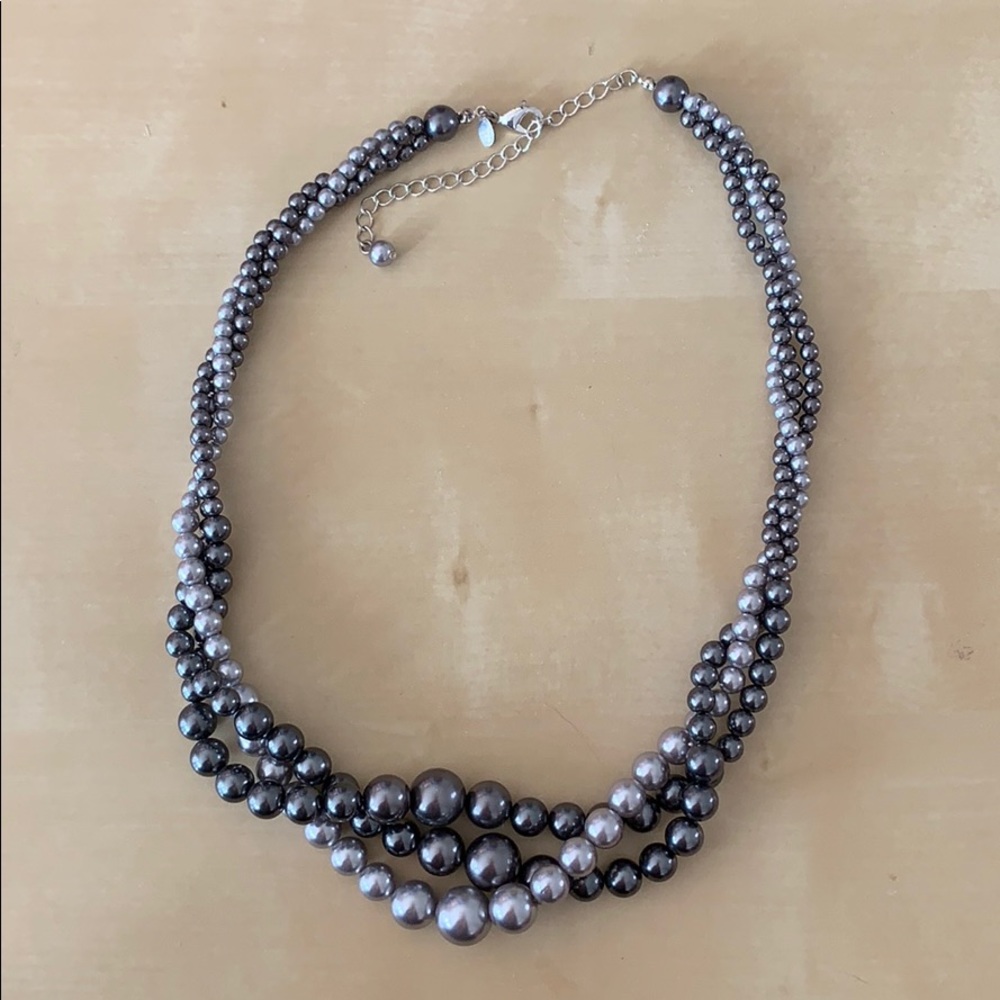 Round bead necklace